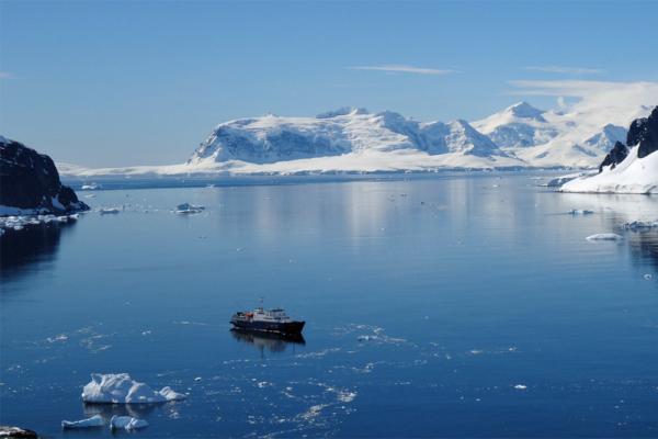 Barco Ortelius - viajes Antártida