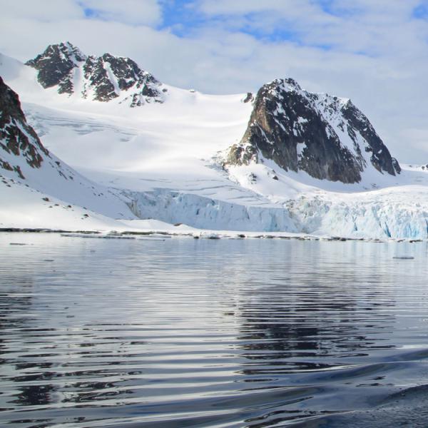 Viajes a Spitsbergen - Islas Svalbard - zodiac cruise